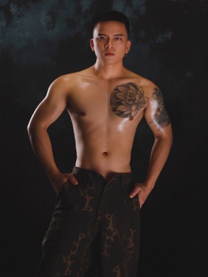 Duy long