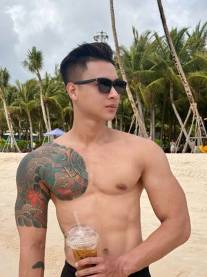 Hiển